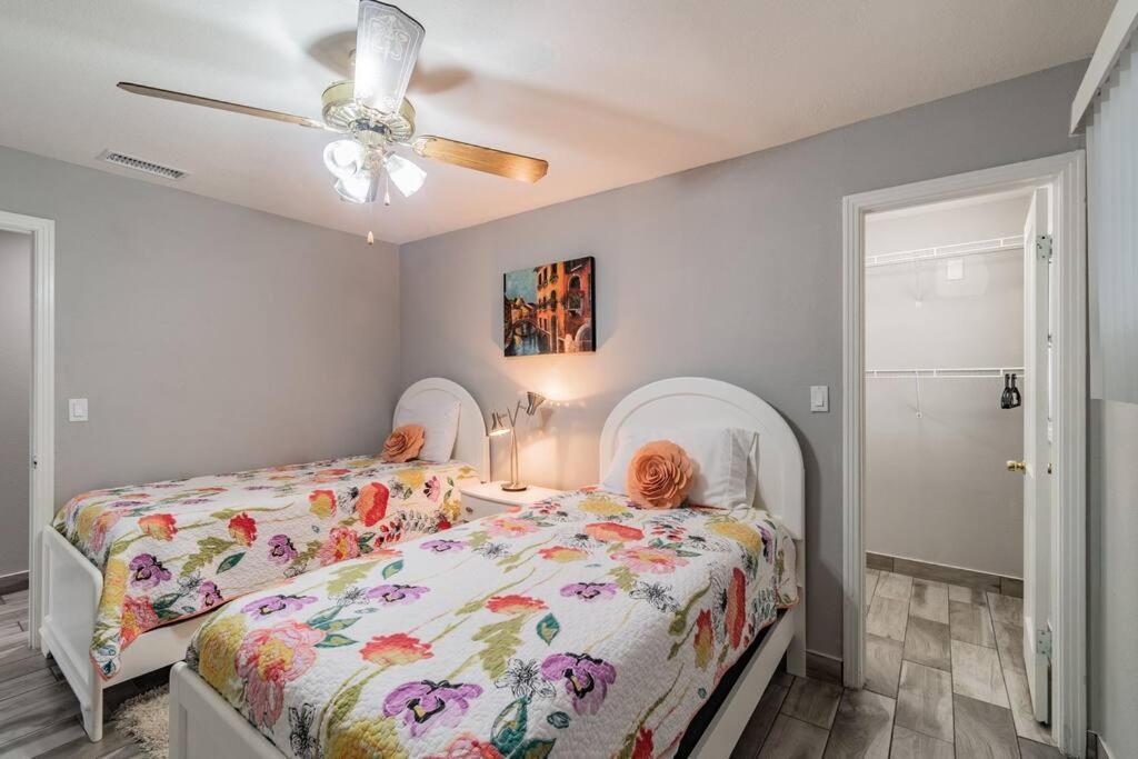 Willa Town 'N' Country Cozy Corner, Your Florida Fun Hub Tampa Zewnętrze zdjęcie